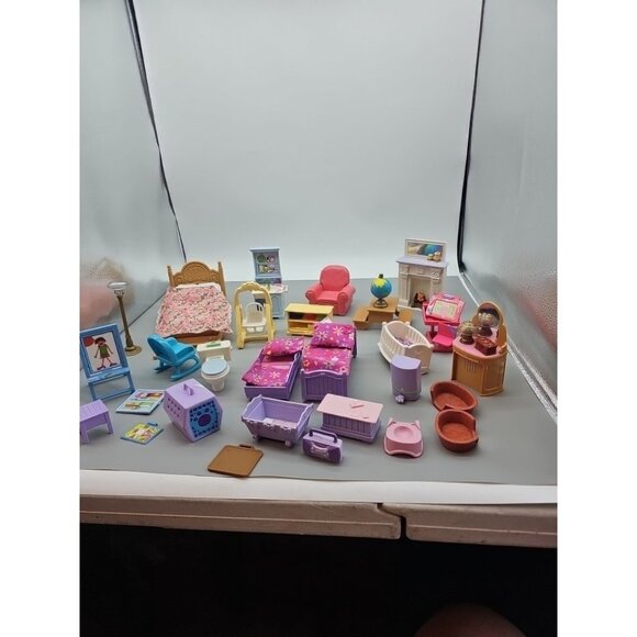 Fisher-Price Loving Family Dollhouse Furniture Huge Lot Over 40 Pcs Fireplace - Picture 1 of 16